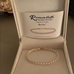 💎 Ronaldo Revive Bracelet NWOT